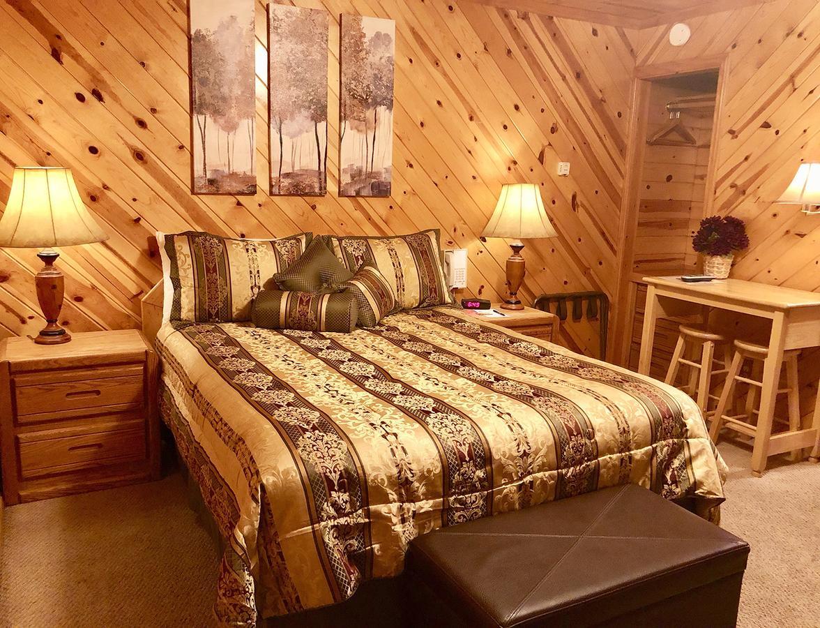 Giant Oaks Lodge Running Springs 외부 사진